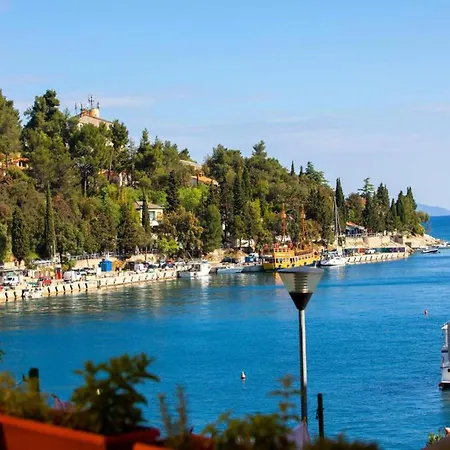 Sea View In Apartment *